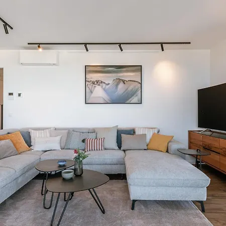 Vakantiehuis Huswell - Spacious With Huge Terrace With Sea View *
