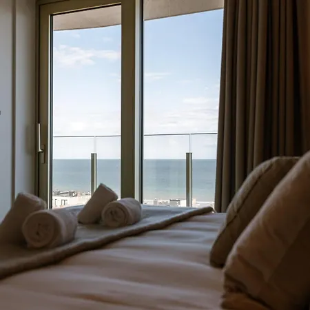 בית נופש Huswell - Spacious With Huge Terrace With Sea View אוסטנדה