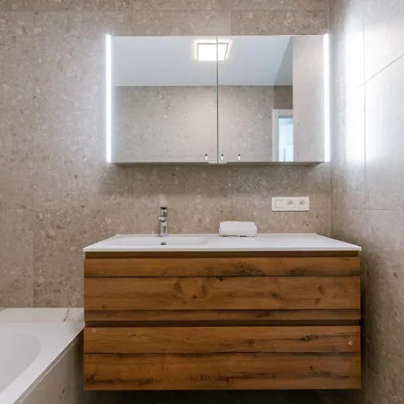 בית נופש Huswell - Spacious With Huge Terrace With Sea View אוסטנדה